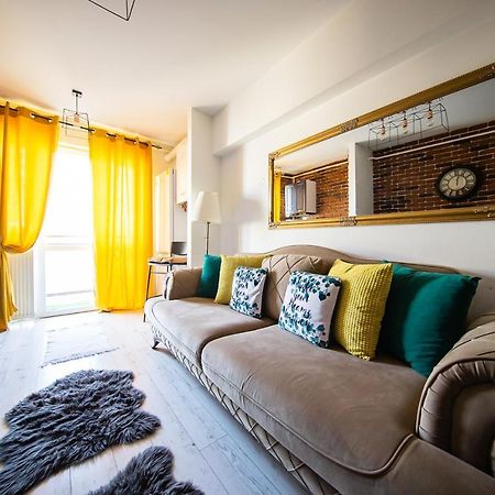 Smart Palas Apartament Яш Екстериор снимка
