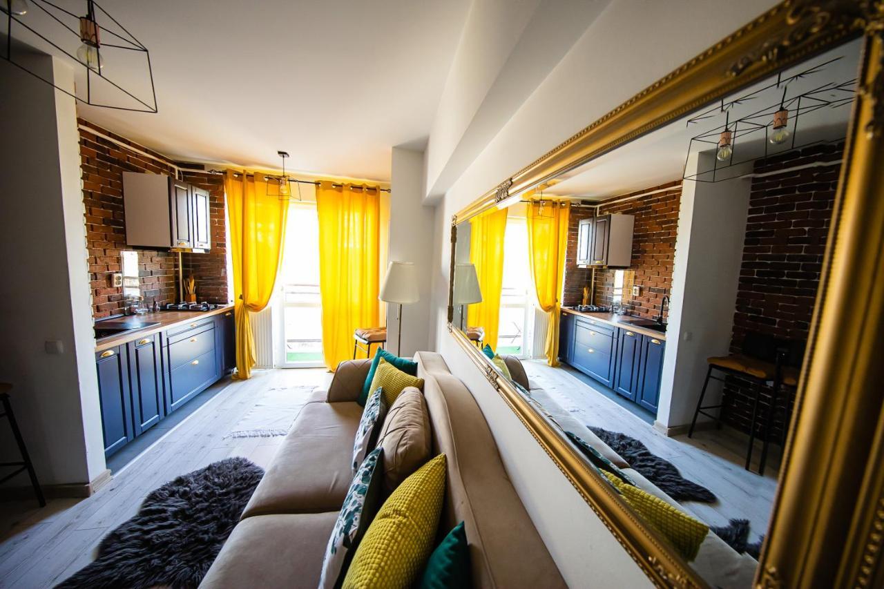 Smart Palas Apartament Яш Екстериор снимка
